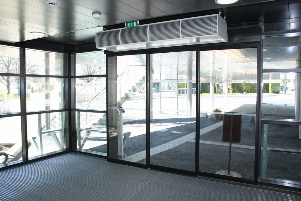 Porte automatique coulissante