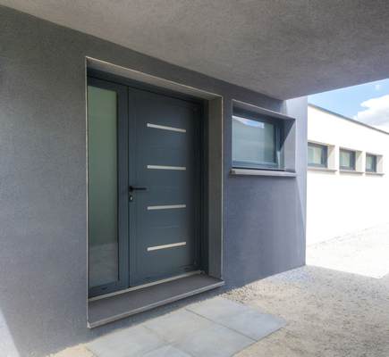 Porte d'entrée tierce en aluminium ©Schüco International S.C.S.