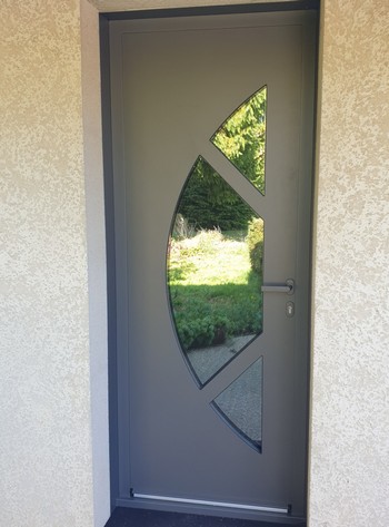 Porte aluminium maison individuelle Magnac Charente
